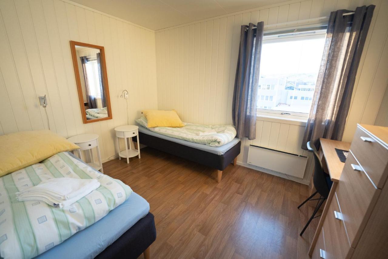 Mix Tana Spiseri Og Overnatting Motel ภายนอก รูปภาพ